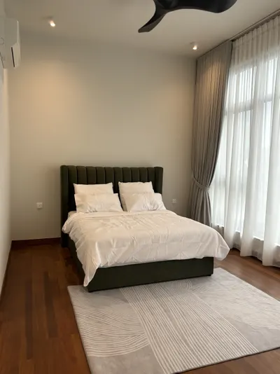 Pavilion Mayfair interior photo of bed frame, curtain in bedroom, master bedroom