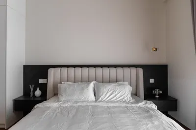 Manor KLCC — Collection A interior photo of bed frame, feature wall in bedroom, master bedroom