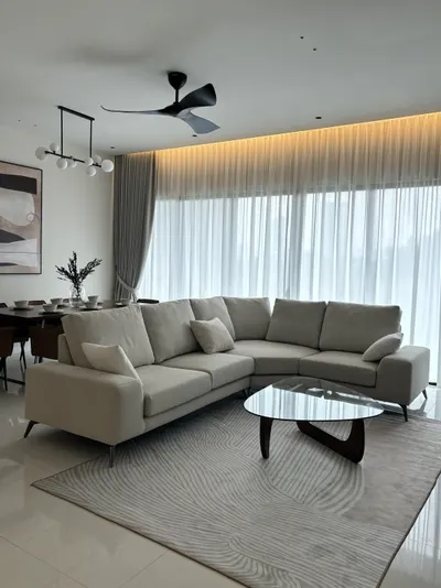 Pavilion Mayfair interior photo of sofa, curtain, ceiling in living