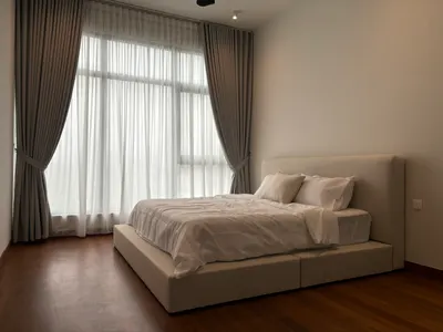 Pavilion Mayfair interior photo of bed frame, curtain in bedroom, master bedroom